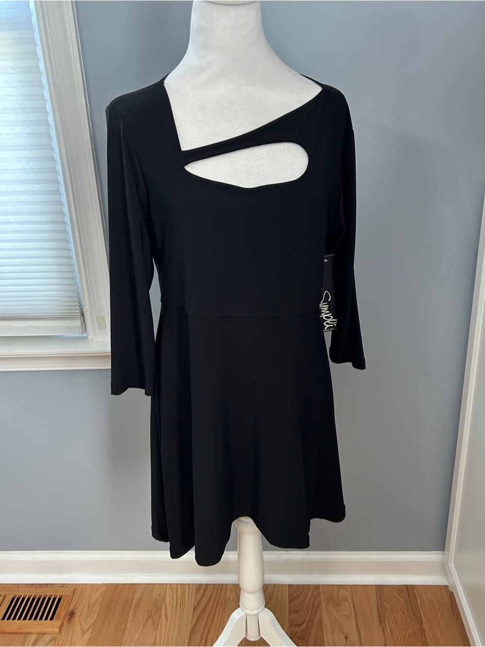 Sympli NWT Fit & Flare Dress Size 12 Black Keyhole Cutout Neckline 3/4 Sleeve